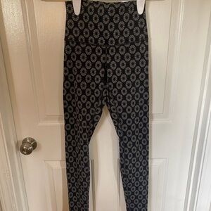 Lululemon Wunder Under Hi Rise Legging in Circle Geo Slate Deep Coal